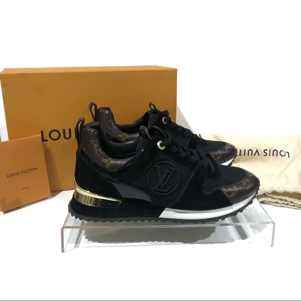 Authentic Louis Vuitton Monogram Run Away Sneaker Trainers Size 37